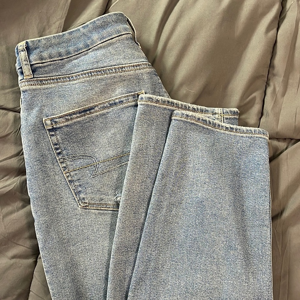 American Eagle Curvy Mom Jean